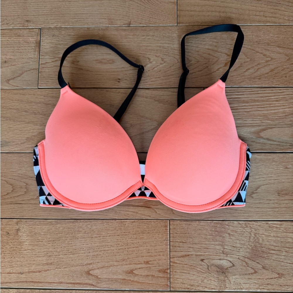 PINK Victoria's Secret Coral and Black Bra